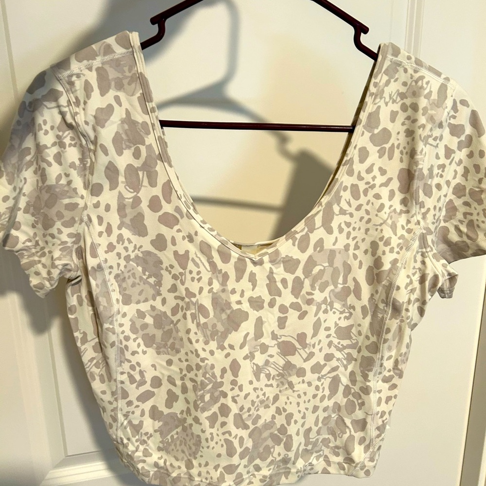 Lululemon crop size 8